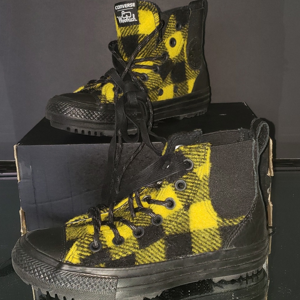Converse - Picture 3 of 4